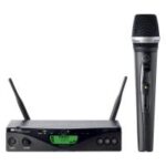 AKG WMS470VOCC5 SR470 receiver and wireless handheld microphone setup