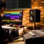 Behringer SM5001 ? Heavy-Duty Height-Adjustable Monitor Stand - Image 2
