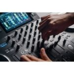 Denon DJ SC Live 4 Standalone 4-Channel DJ Controller - Image 9